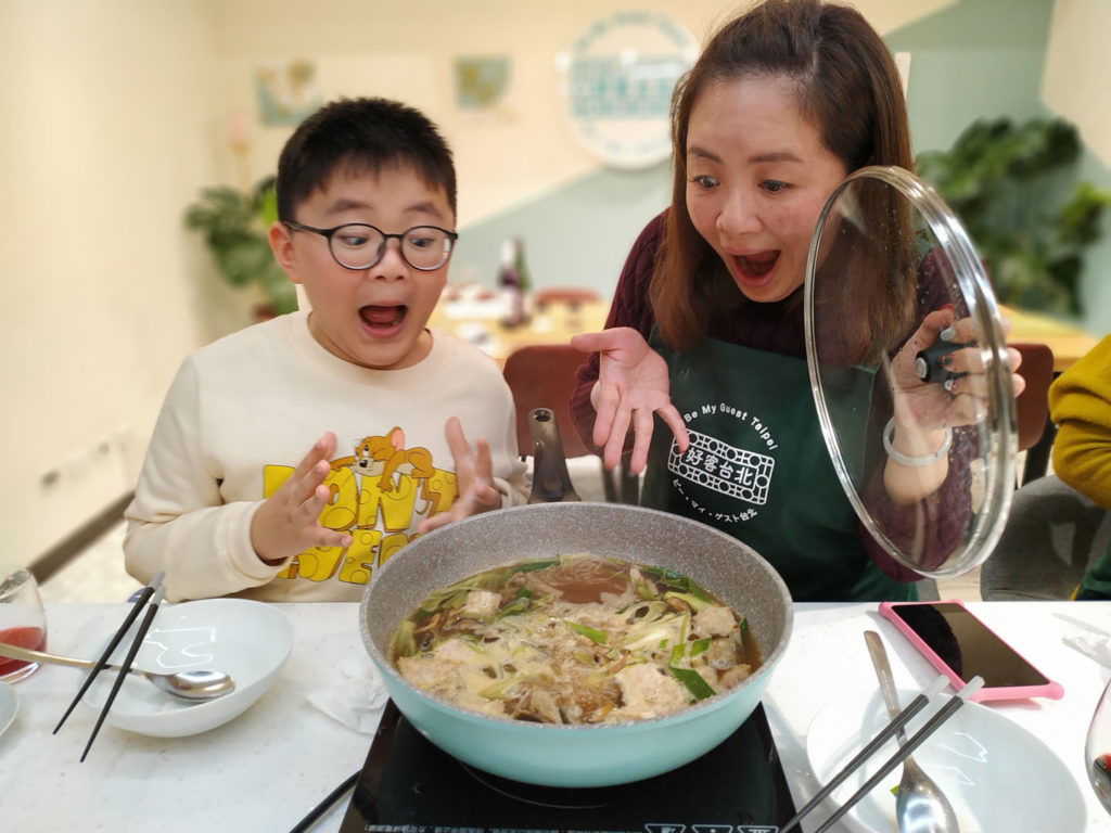 炒米粉&酒家菜之魷魚螺肉蒜 4 squid soup dadaocheng wow